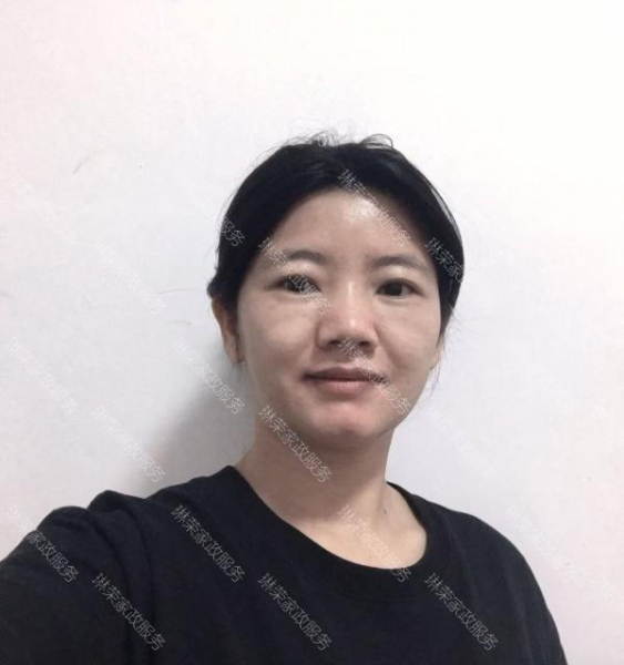 鄺阿姨